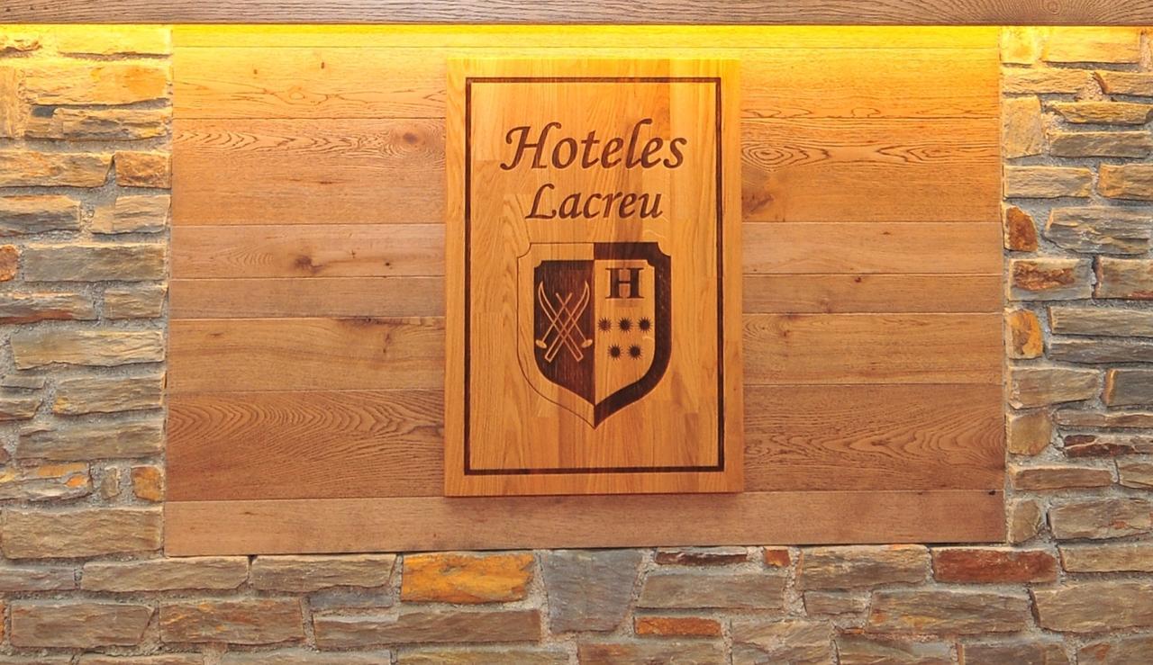 Hotel Lacreu Salardu Exterior photo